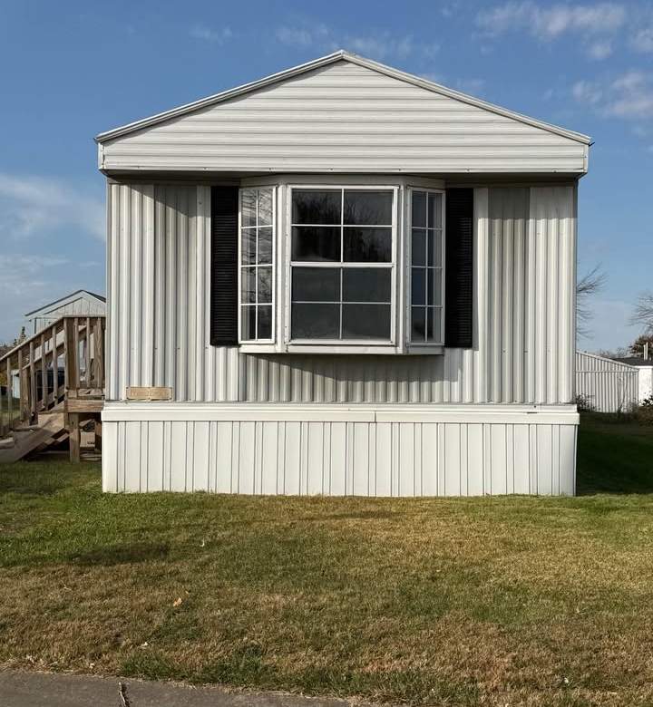 2/1 Forest Brook #224 – Cedar Rapids, IA