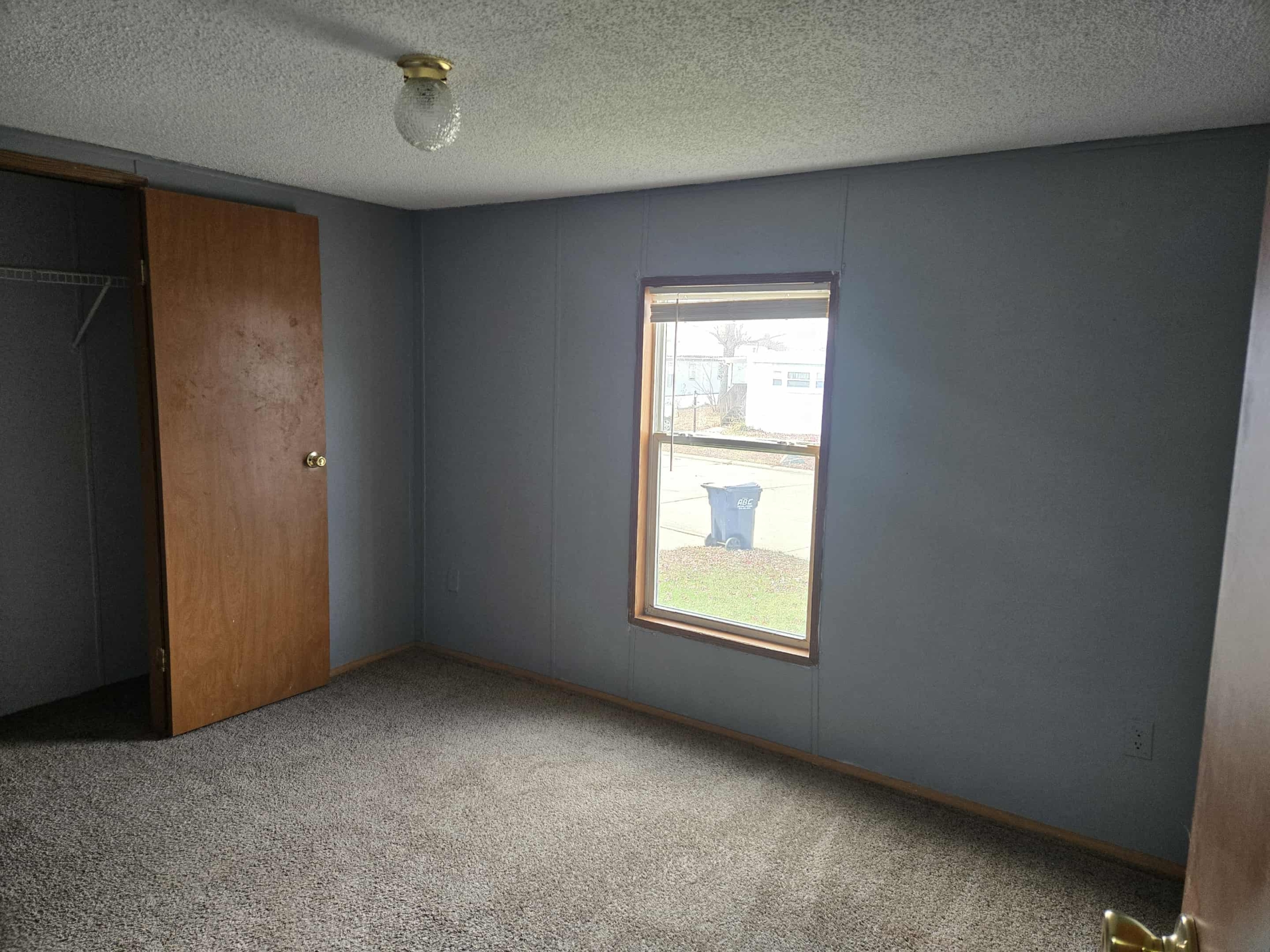 2&2 Holly Park APA1459 – Marion, IA (2)