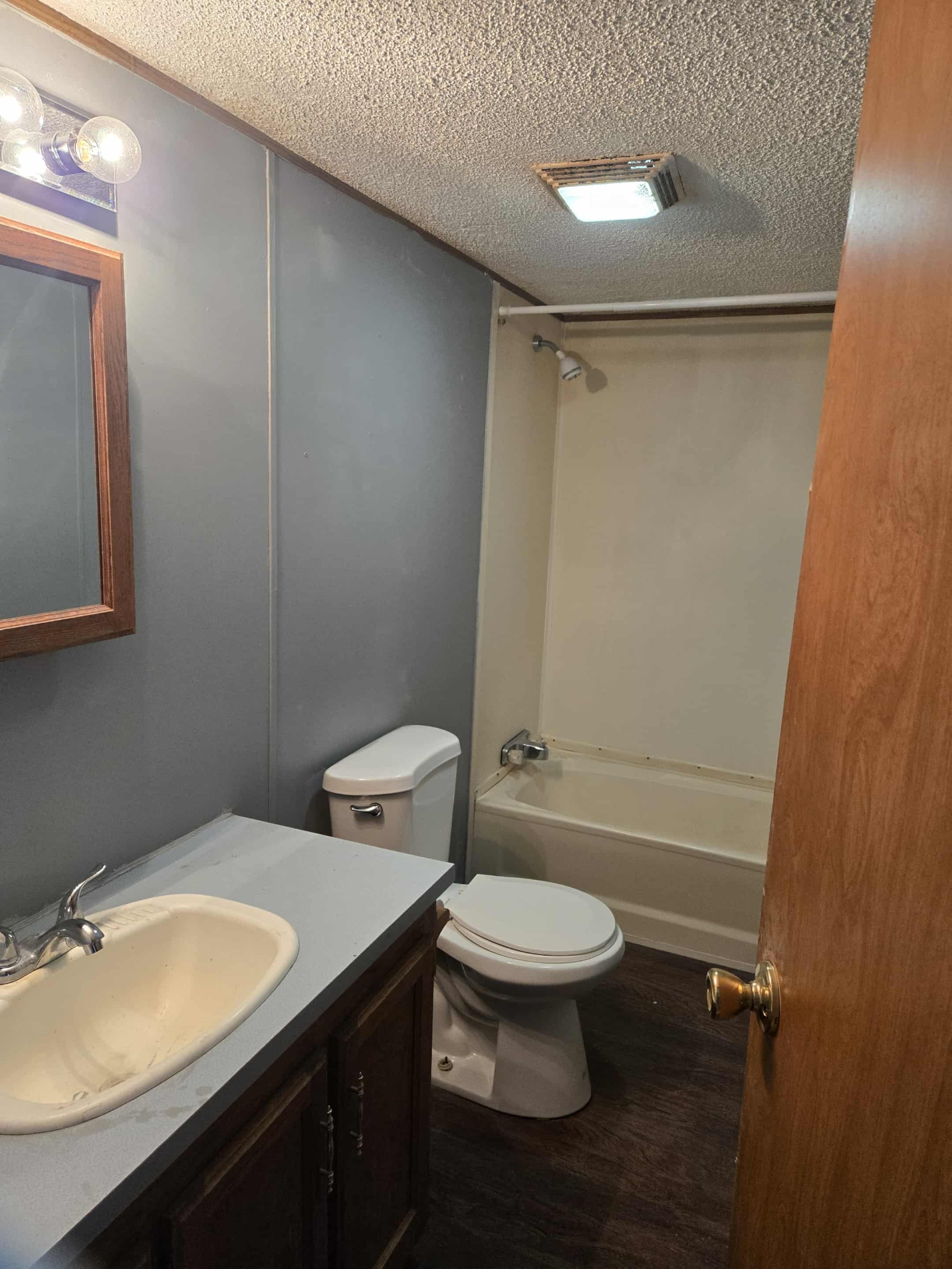 2&2 Holly Park APA1459 – Marion, IA (8)