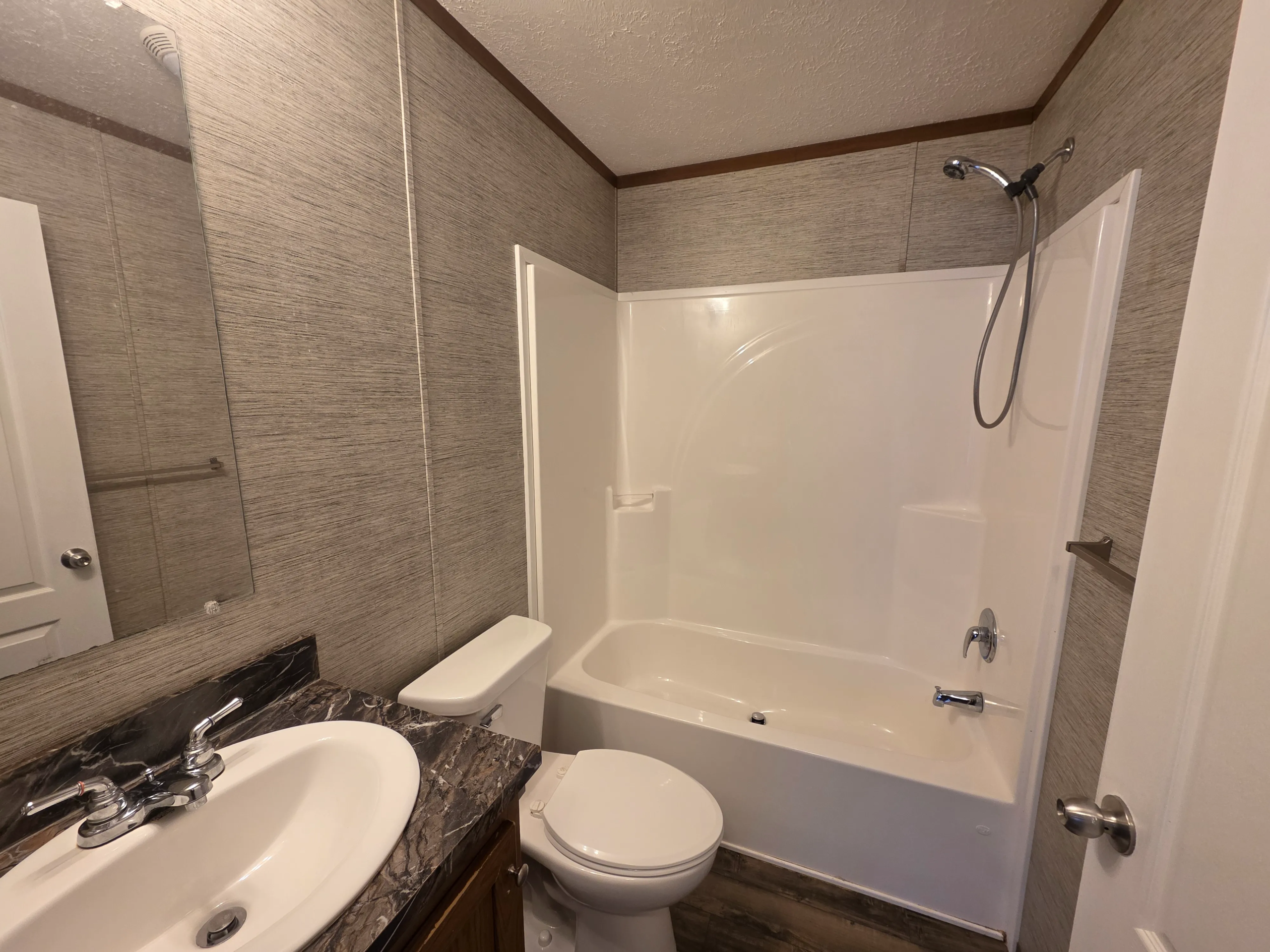 42 Clayton Pulse #341 – Cedar Falls, IA (5)