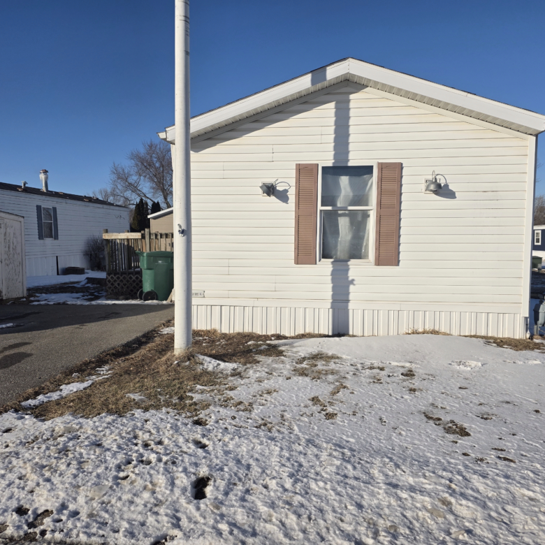 3/2 Holly Park #610 – Cedar Falls, IA