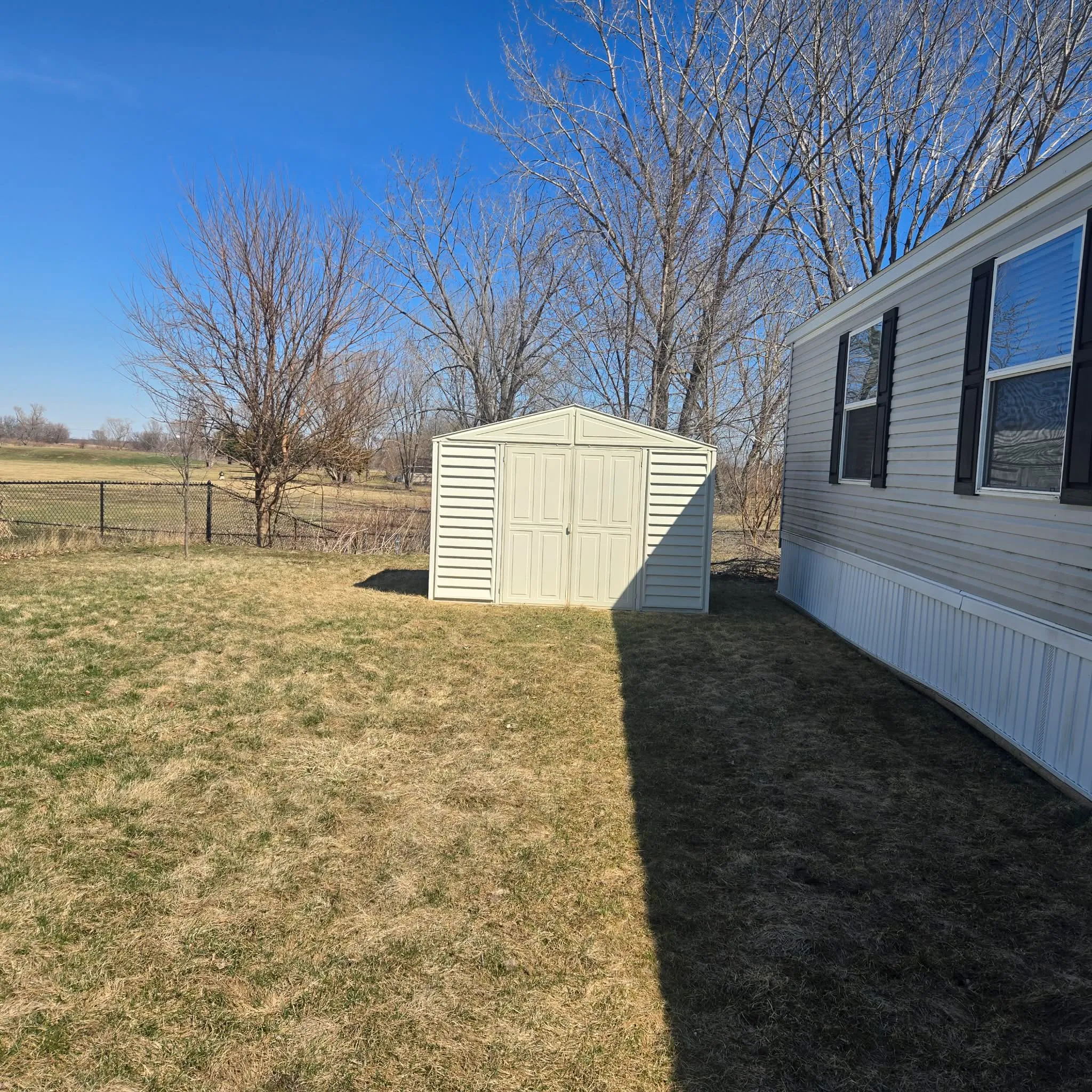 32 Clayton #5743KN – Waterloo IA (8)