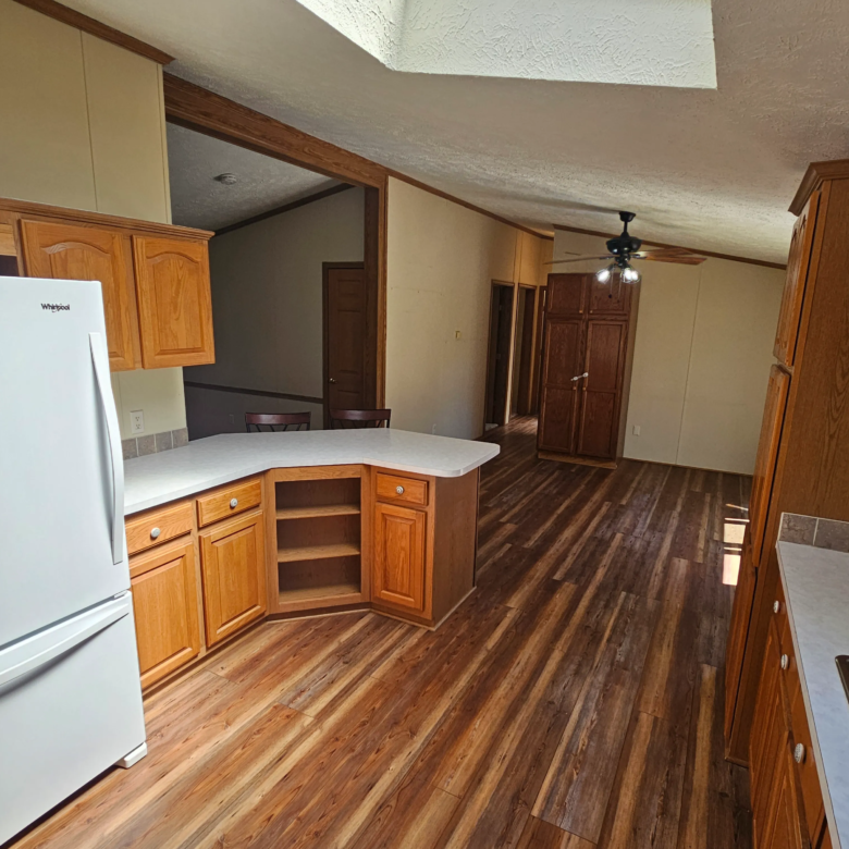 3/2 Holly Park #3742ME – Waterloo, IA