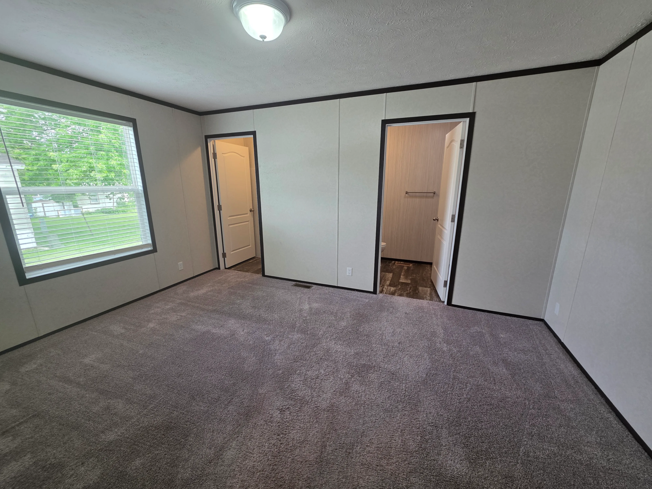 32 Clayton Pulse #233 – Cedar Falls, IA (3)
