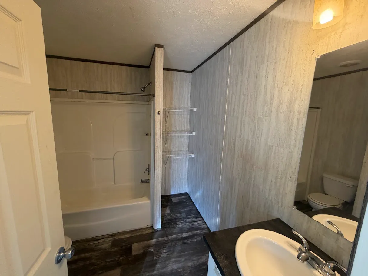 21 Clayton Blazer #241 – Ashtabula, OH (4)