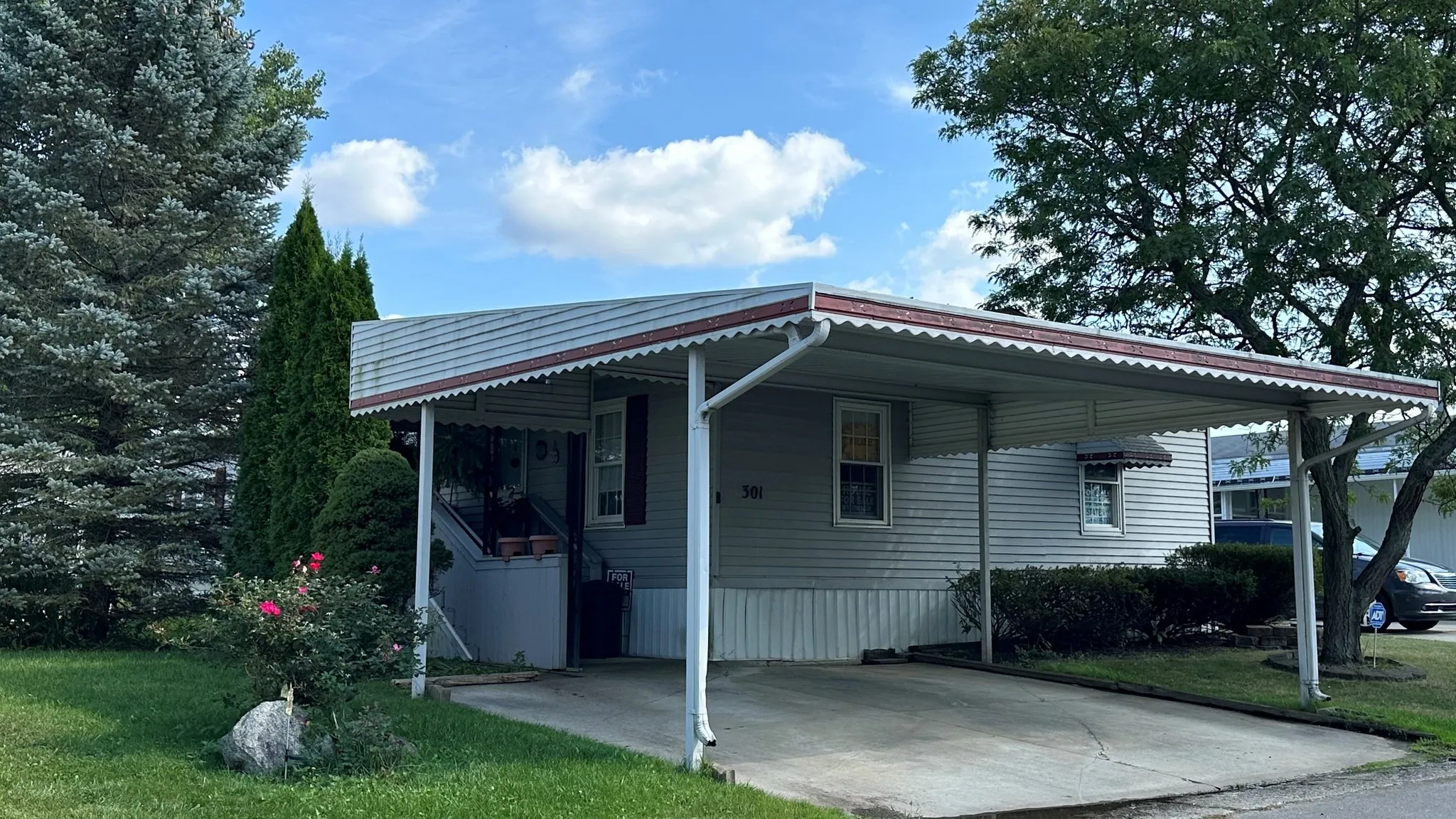 32 Mansion #301 – Mt. Morris, MI (3)