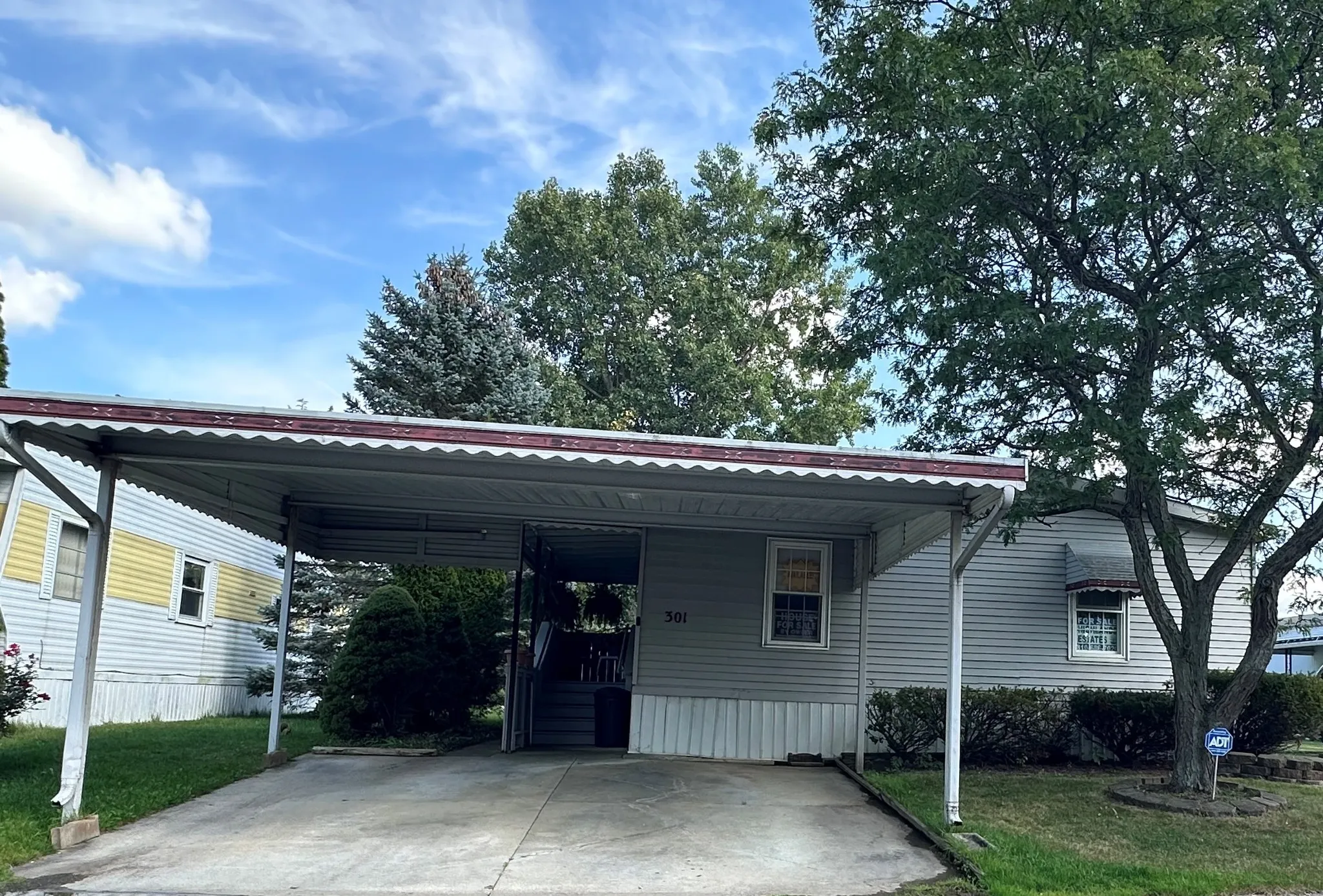 32 Mansion #301 – Mt. Morris, MI (8)