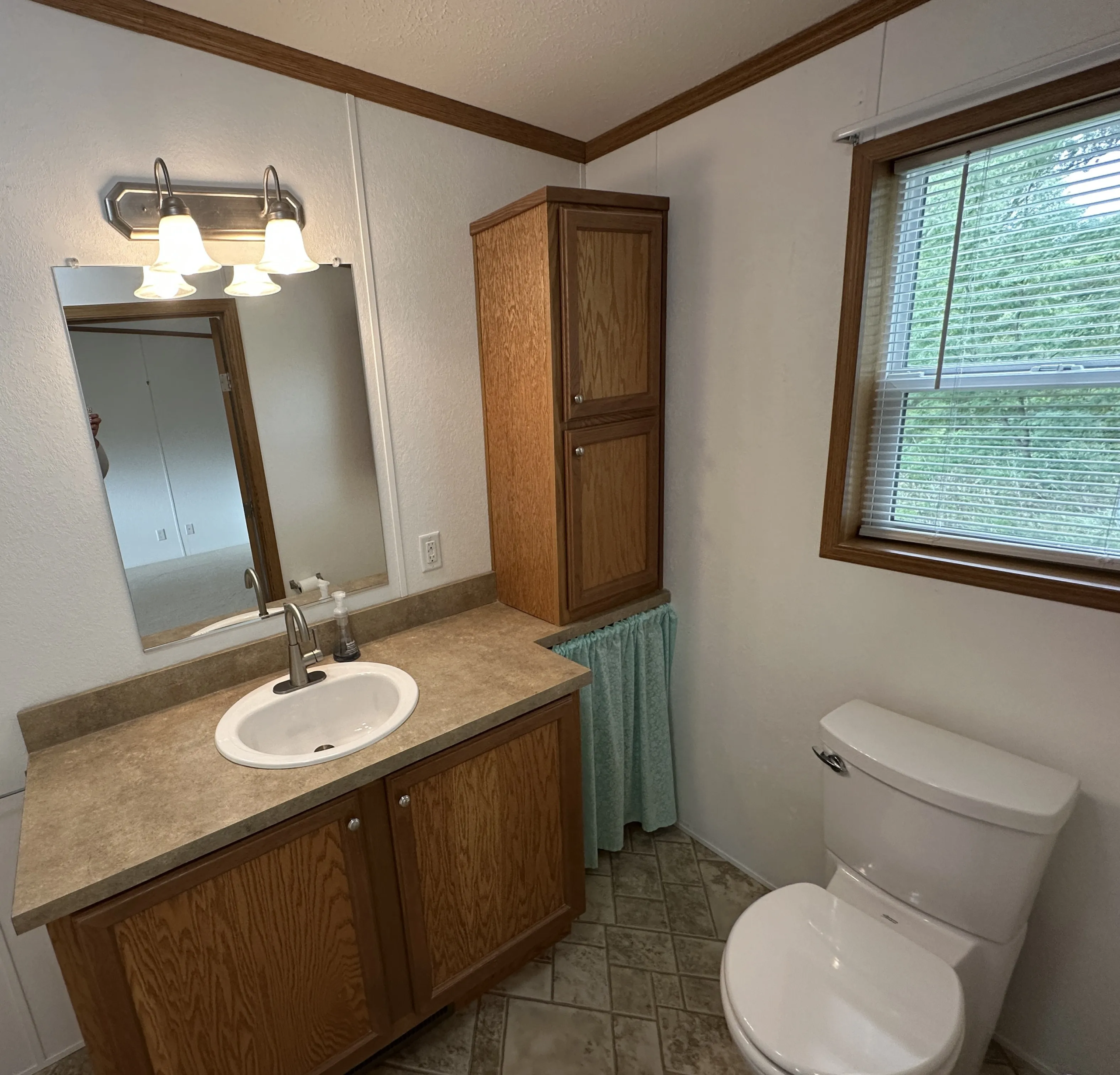 3/2 Shultz Manor Hill #430 – Cedar Rapids, IA