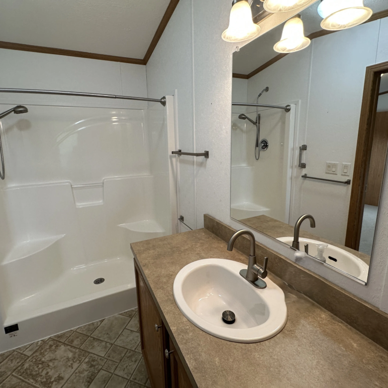 3/2 Shultz Manor Hill #430 – Cedar Rapids, IA