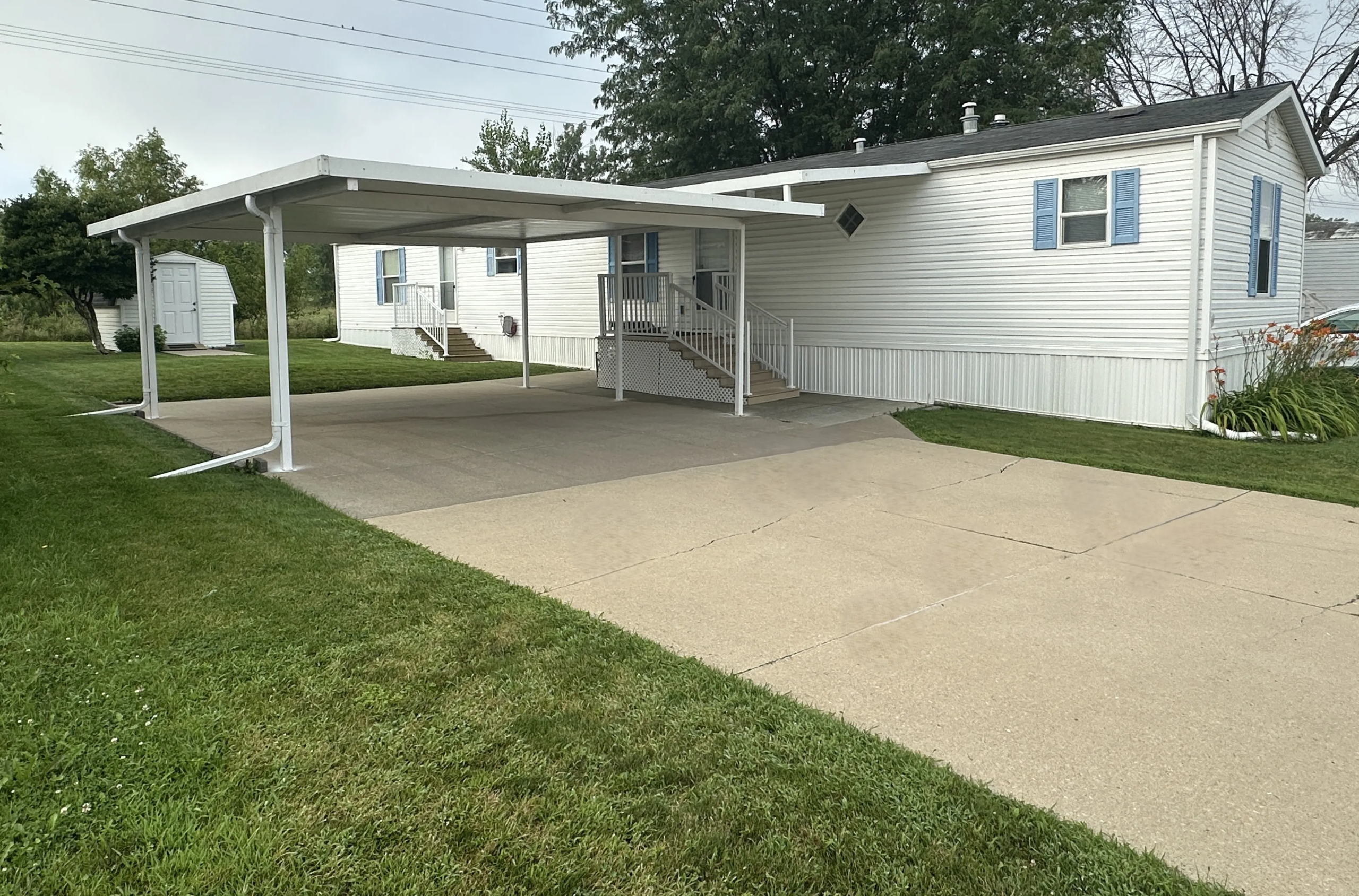 3/2 Shultz Manor Hill #430 – Cedar Rapids, IA