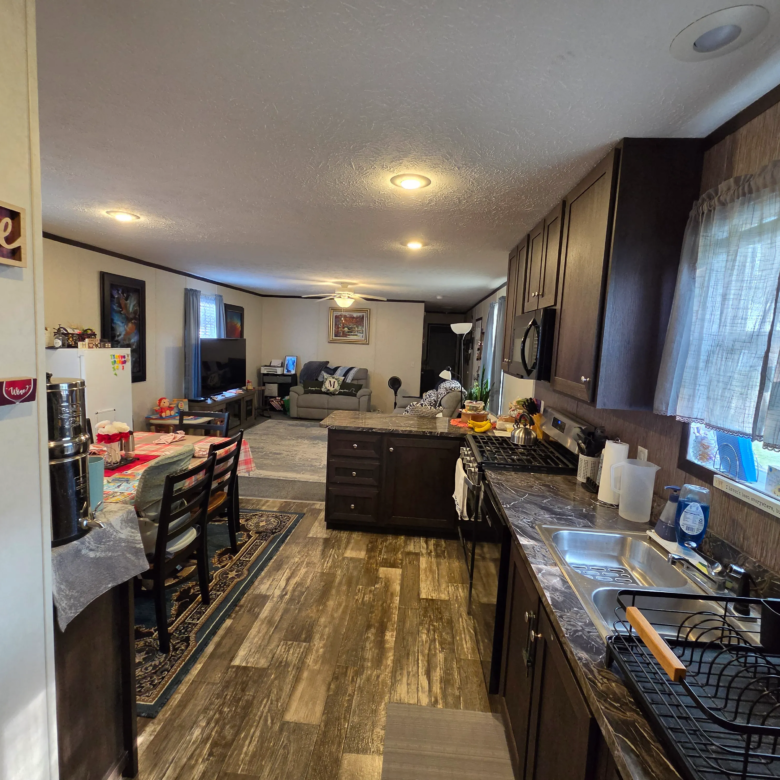 2/2 Clayton #3245KI – Waterloo, IA