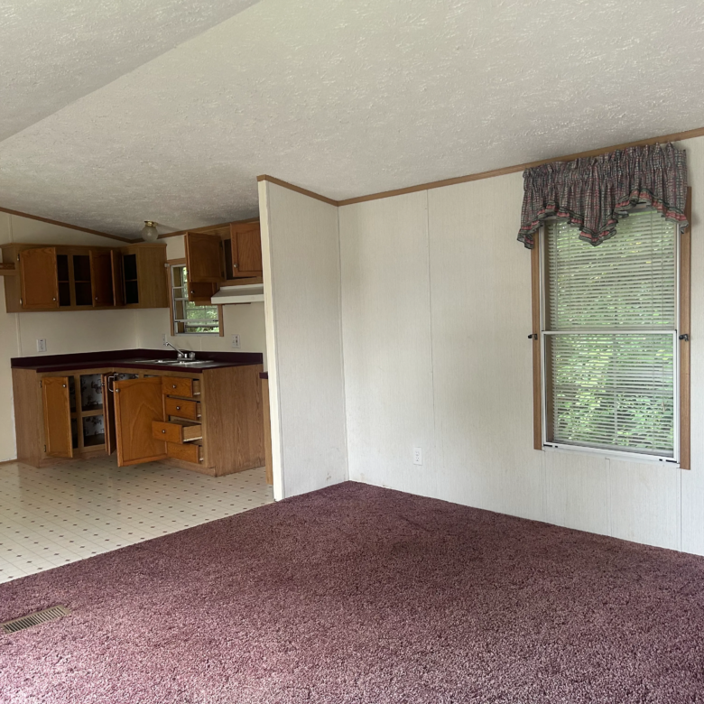 3/1 Colony LM304 #117 Newstead Drive – Indiana, PA