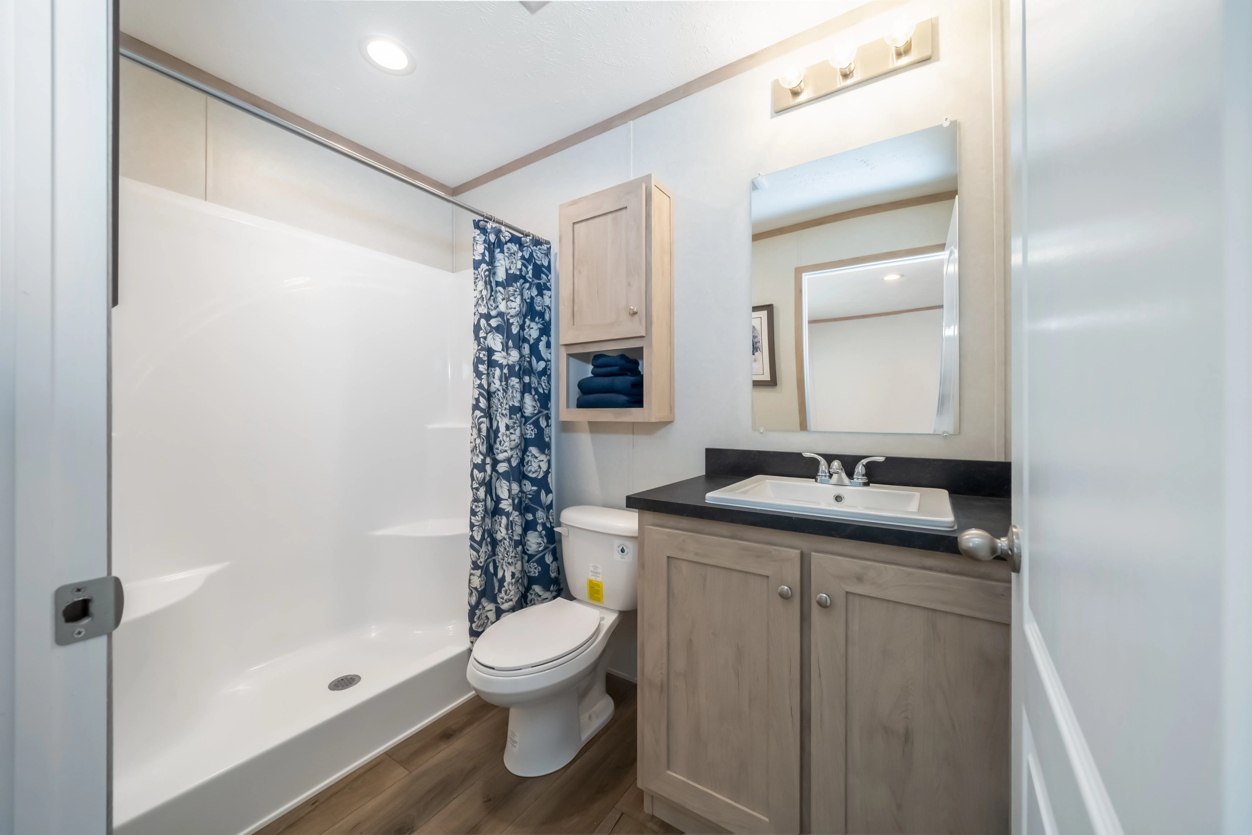 3/2 Clayton Harborview #Eli1633 – Marion, IA