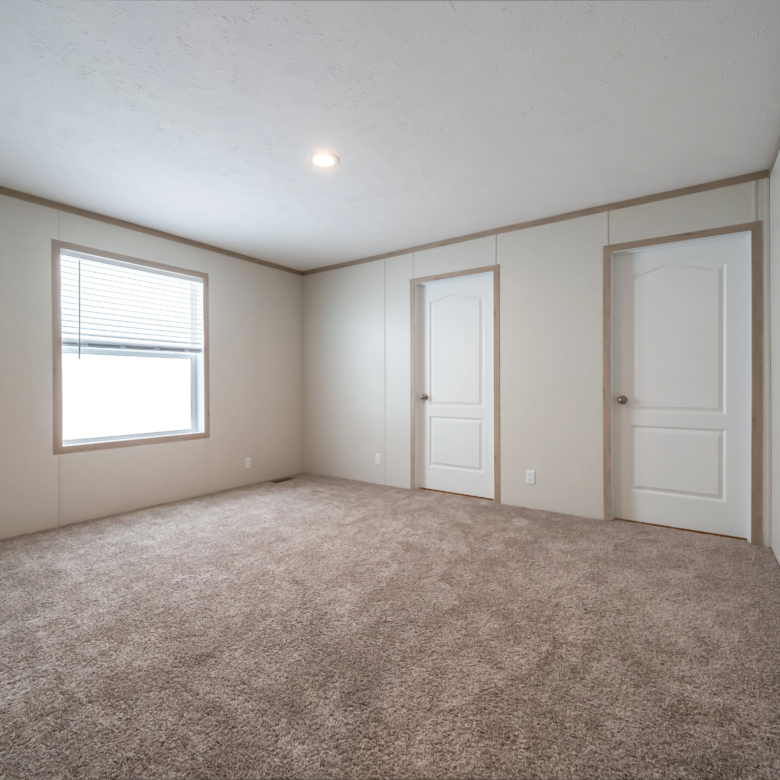 3/2 Clayton Harborview #Eli1633 – Marion, IA