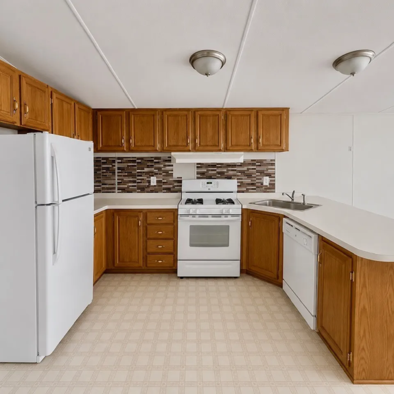 2/2 Forest Ridge #525 – Mt. Morris, MI