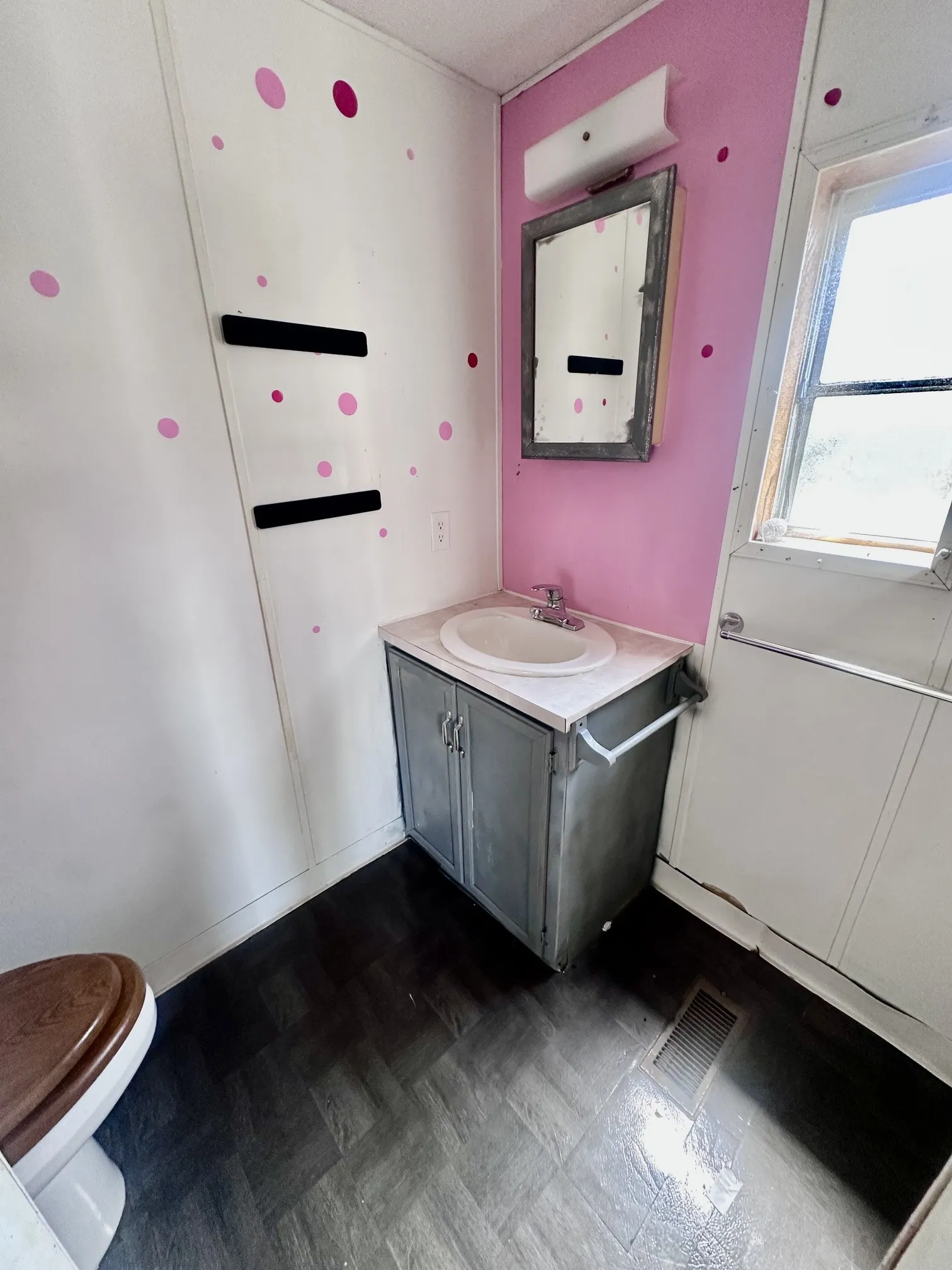 525 master bath 2/2 Forest Ridge #525 – Mt. Morris, MI