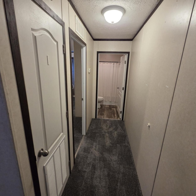 2/2 Clayton #3245KI – Waterloo, IA