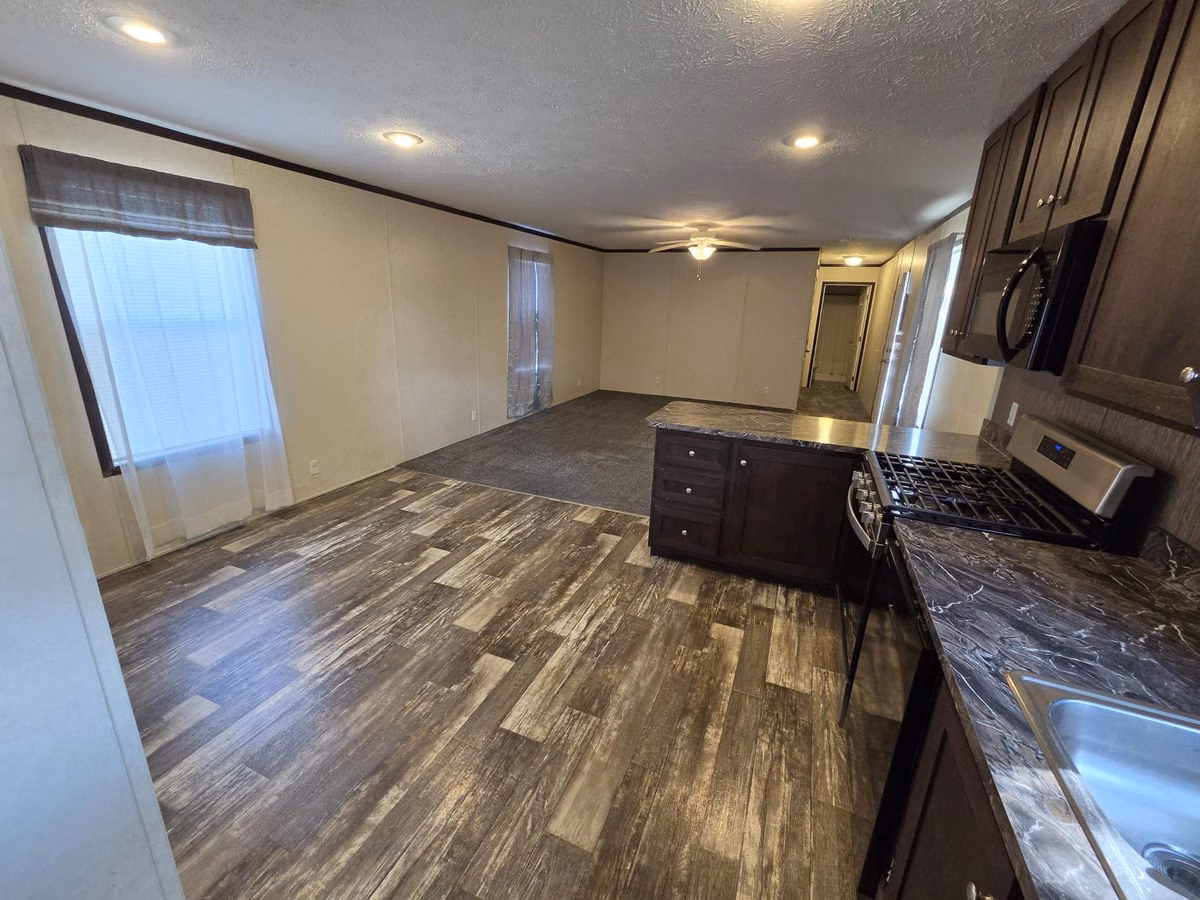 2/2 Clayton #3245KI – Waterloo, IA