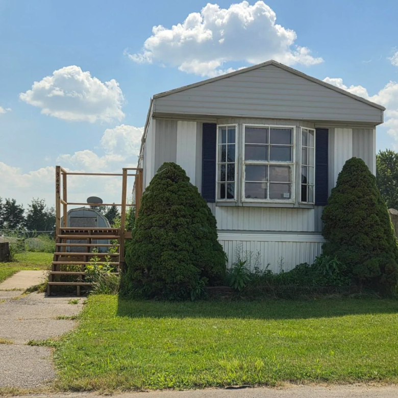 2/1 Skyline #3424QU – Waterloo, IA