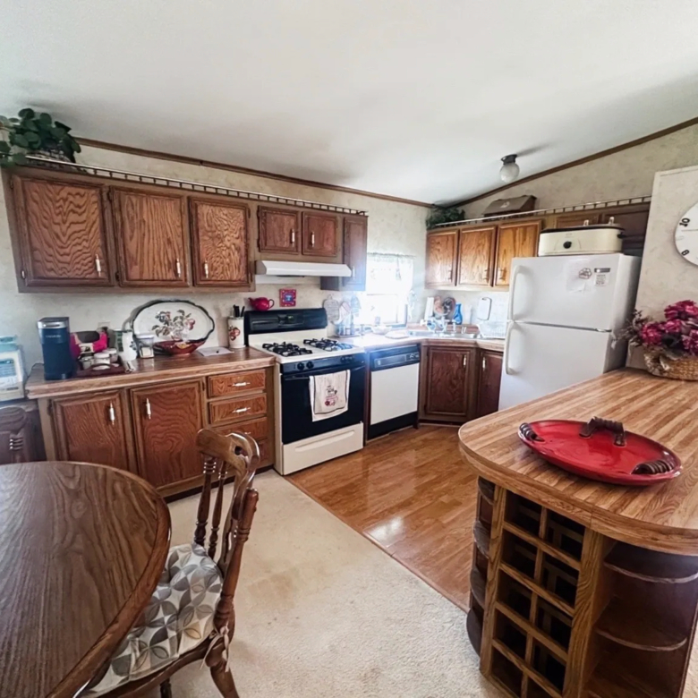 2/2 Kingsley #395 – Mount Morris, MI