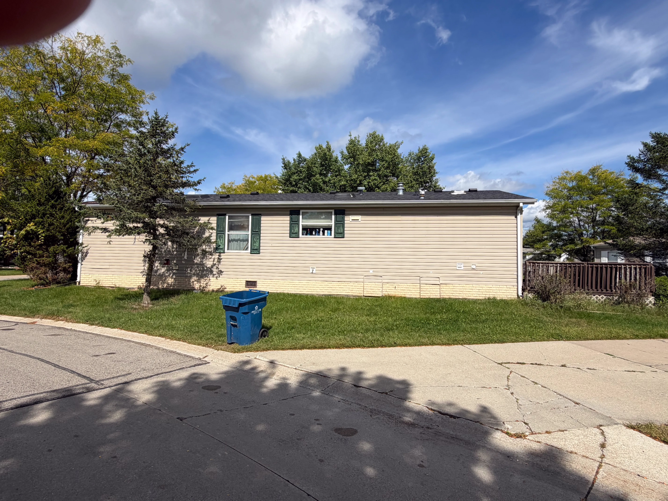 3&2 Skyline B202CT #105 – Lapeer, MI (2) 3/2 Skyline B202CT #105 – Lapeer, MI
