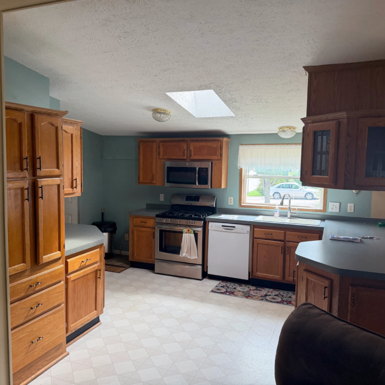 3/2 Skyline B202CT #105 – Lapeer, MI