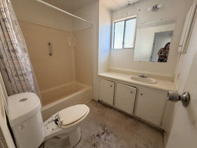 2/1 732 Roberts Homes RH456S #B10 – Oroville, Ca