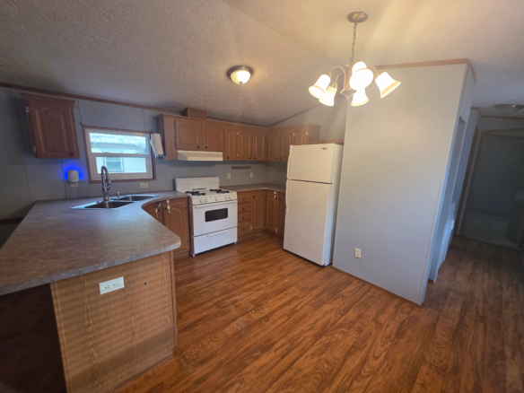 2/1 Holly Park #105 – Cedar Falls, IA