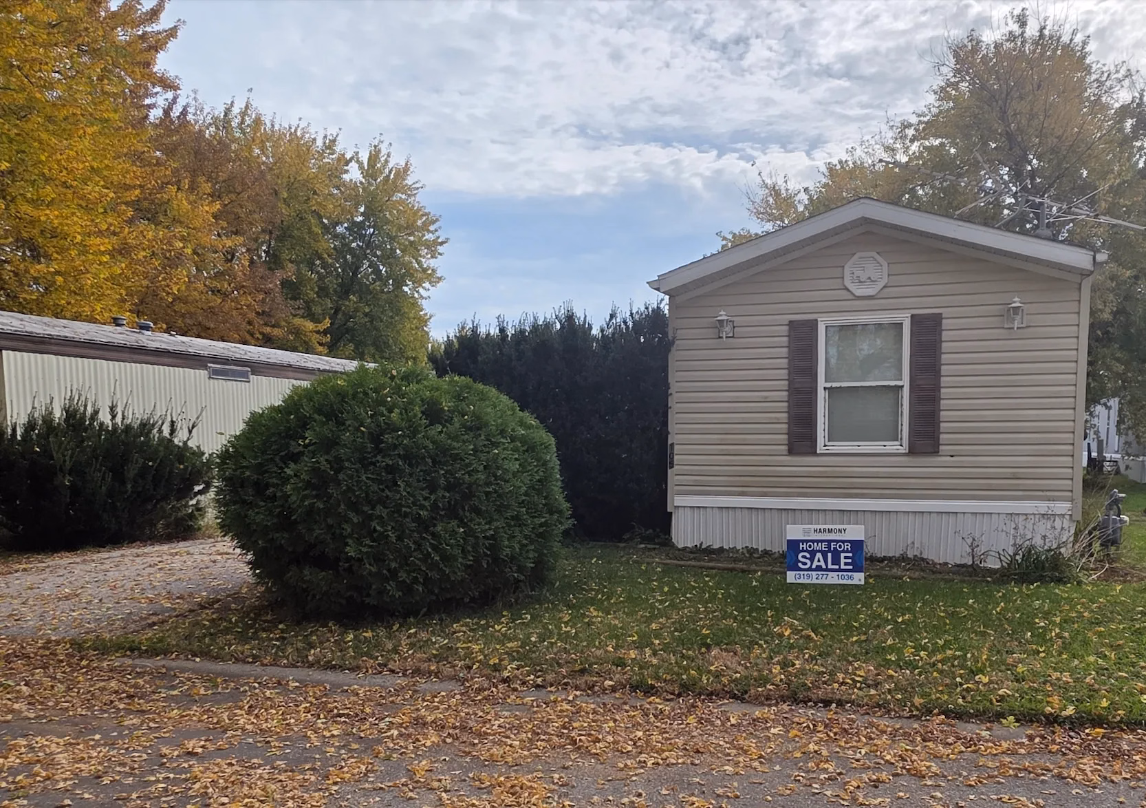 21 Holly Park #105 – Cedar Falls, IA 7 2/1 Holly Park #105 – Cedar Falls, IA
