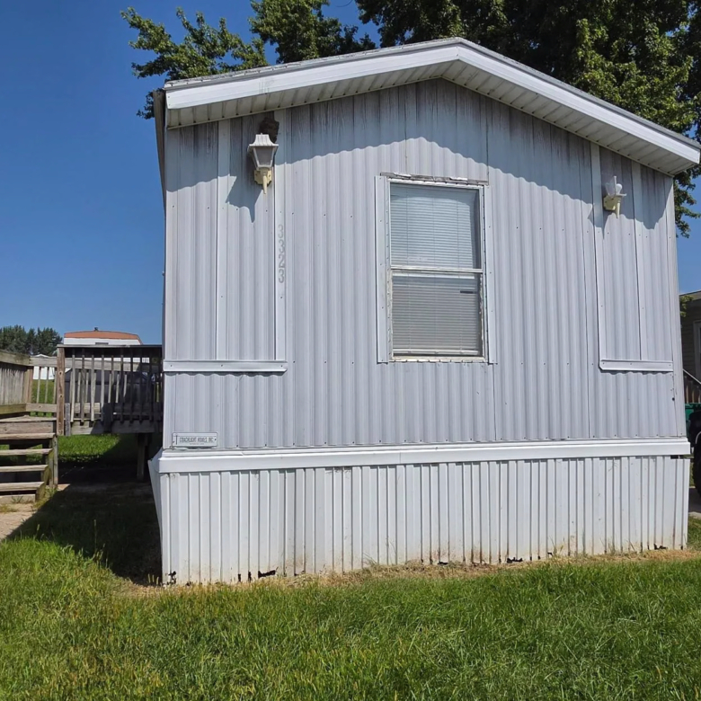 2/2 Fleetwood #3323BR – Waterloo, IA