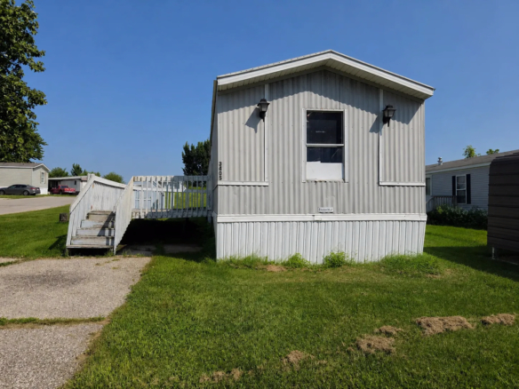 2/2 Fleetwood #3405KI – Waterloo, IA