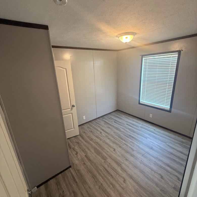 3/2 Clayton #3462EL – Waterloo, IA