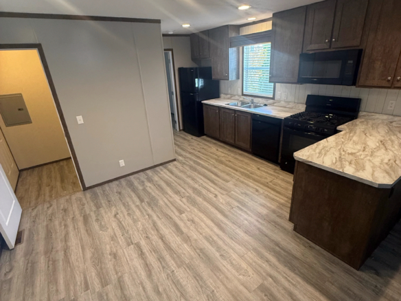 3/2 Clayton #3462EL – Waterloo, IA
