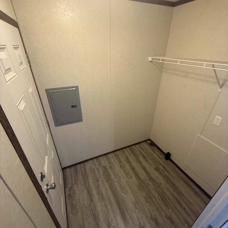 3/2 Clayton #3462EL – Waterloo, IA